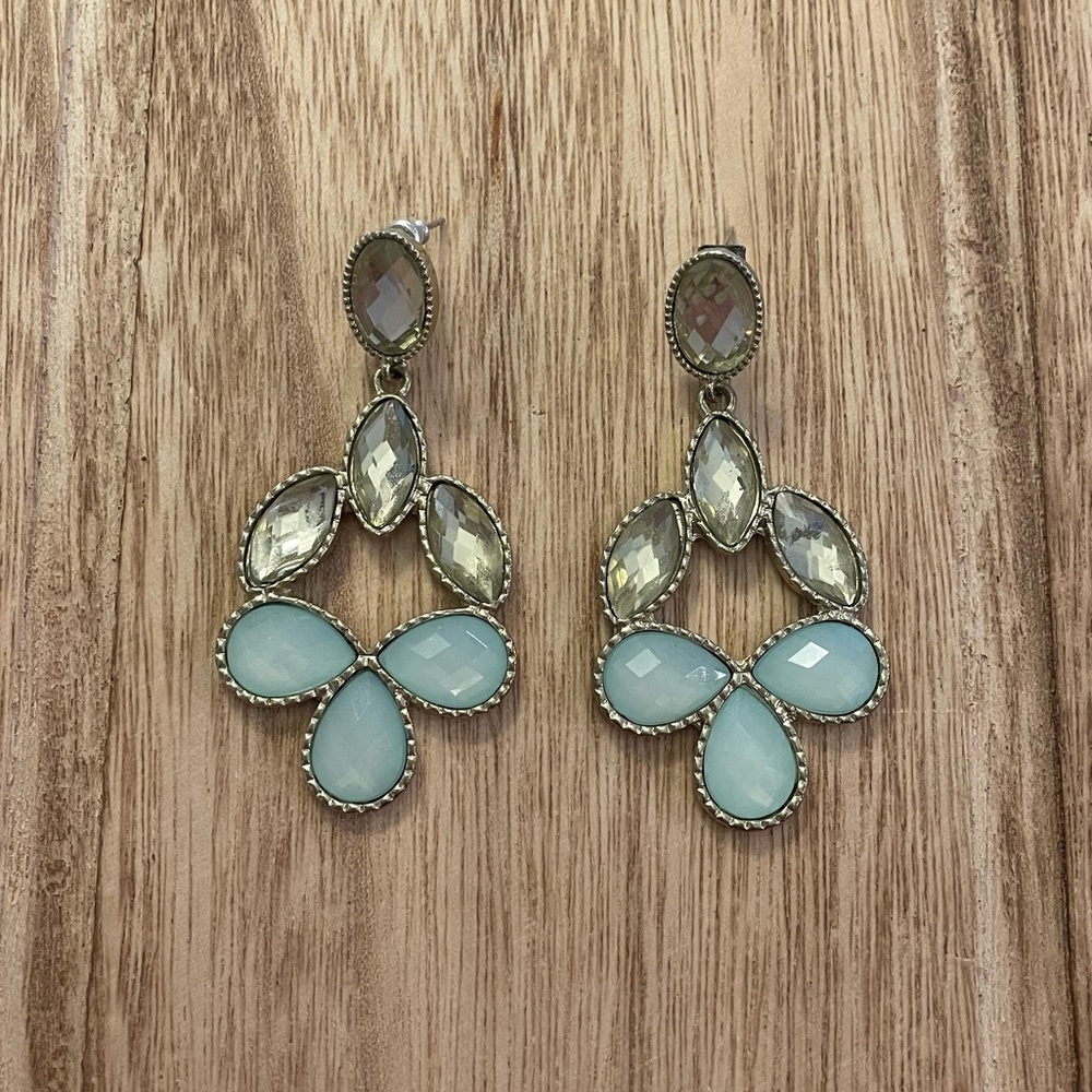 Gold and mint earrings